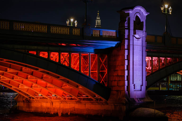 Southwark Bridge.jpg