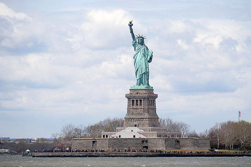 3-Statue of Liberty NY 800.jpg
