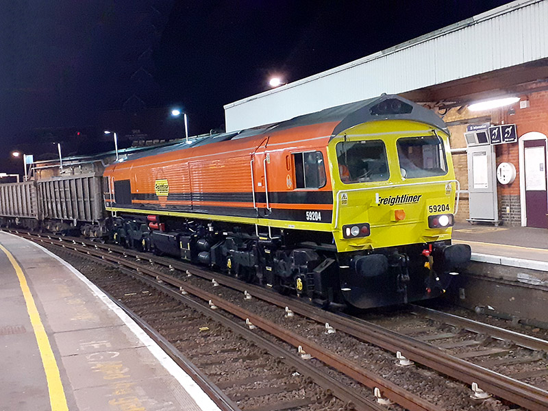 1-Freight Liner Orange Engine 800.jpg