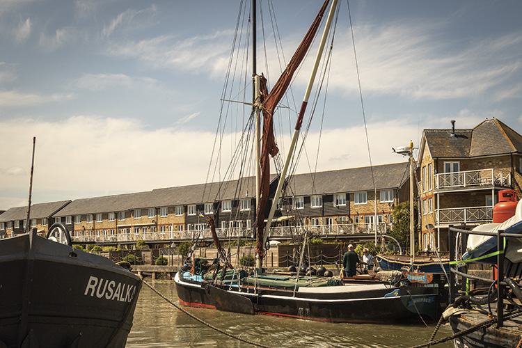 Thames Barge.jpg