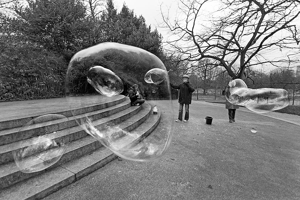 Bubbles-!-(B&W-web).jpg