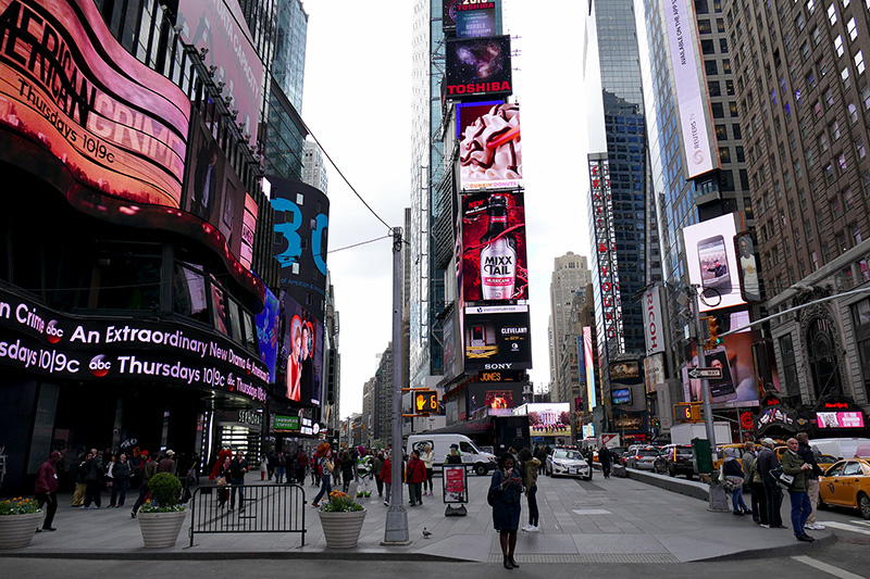 2x-TIMES SQUARE.jpg