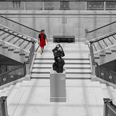 1-Art Institute of Chicago Staircase P1040124 800.jpg
