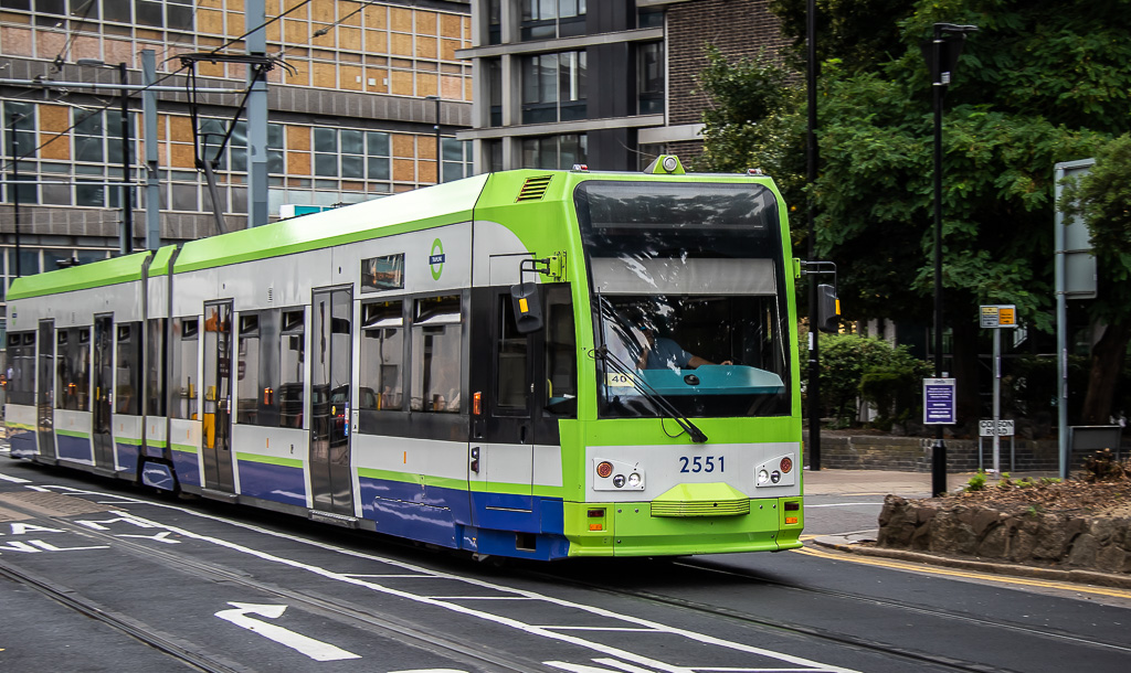 20160831 7D2 0009 Tram no 2551 @ East Croydon.jpg