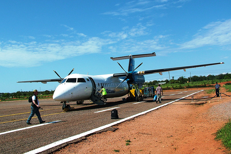 4a-Tanzanian safari Transport  800.jpg