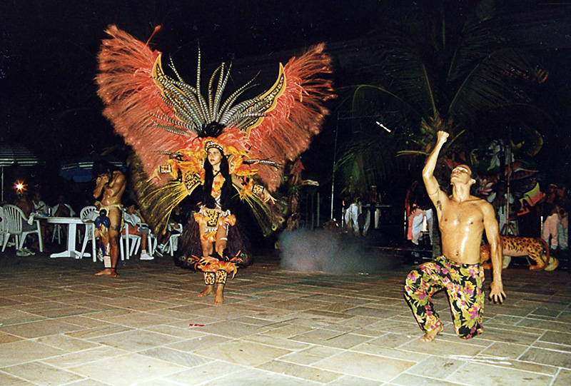 1-Cabaret Dancers img288 800.jpg